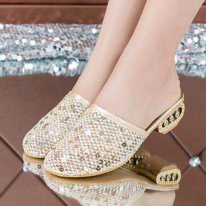 أحذية Rimocy Gold Glitter Heels Slippers Women 2022 Summer Sexy Bults Bugle Shoes Woman Med Heel بالإضافة إلى حجم 43 Sandals Slides Mujer