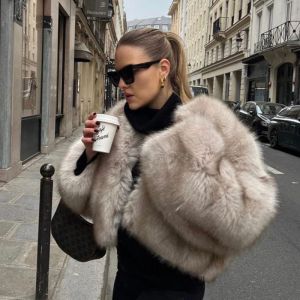 Iconic Street Fashion Week Gardient Cropped Faux Fur Coat Women Winter Hot Cool Girls Fluffy Short Fur Jacket