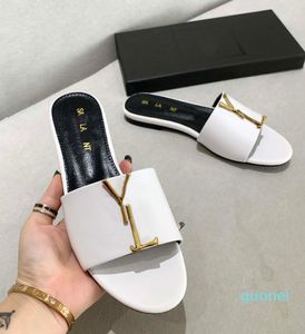 مصمم الكماليات مصممة الرجال للنساء الصنادل أحذية Slide Slide Summer Fashion Wide Flat Flip Flip