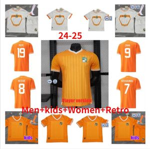 4xl 24 25 giocatori fan 3 stelle tre stelle di maglia di calcio Cote d Ivoire National Team Home Away Coast Ivory Drogba Kessie Maillots de Football Men Uniforms Coppa African Coppa Set