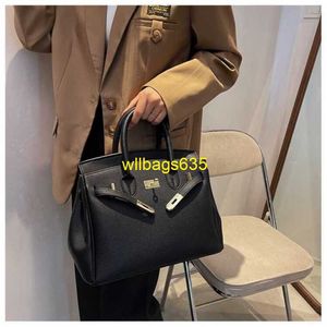 Tote Bags Genuine Leather Bk Handbags Handbags Lychee Pattern Horizontal Square Solid Color Large Soft Handle Lock Buckle Bag Platinum Bag Wo have logo HBK0PC