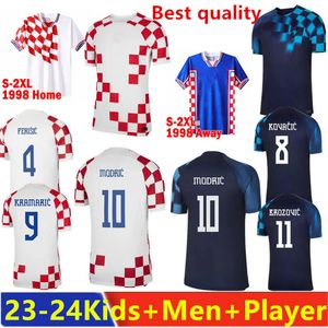 98 23 24 Croacia Modric Dünya Kupası Futbol Formaları Milli Takım Mandzukik Perisic Kalinic 22 23 Hırvatistan Futbol Gömlek Kovacic Rakitic Kramarik Erkekler Çocuk Kit üniformaları