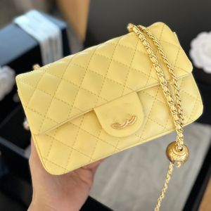 CF Ball dourado Ball Seis cores Caviar Caviar Couro Hardware de ouro Matelass Chain Sheepskin Pattern Mini Cross Body Body Body Summer Luxo Flap Bolsa de ombro de ombro 20cm