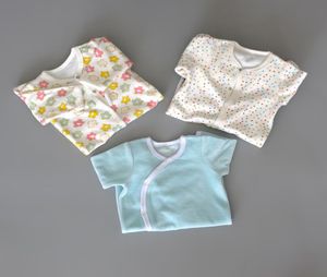 2021 Spädbarn Rompers Kids Designer Nyfödda flickor pojkar varumärke brev baby jumpsuit småbarn kläder9780837