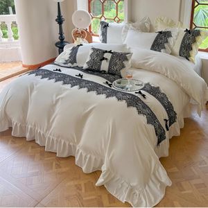 conjunto de edredom conjuntos de cama designer conjunto de quatro peças de luxo leve e de alta qualidade de roupa de cama pequena fragrância conjunto de lençóis de lã moída conjunto de lençóis de três peças