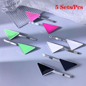 Four Color Designer Hair Clip Cute Girls Gift Pink Hairclips Brand Luxury Hair Jewelry New Autumn Black White Metal Hair Accessories Classic Triangle Logo Headwear