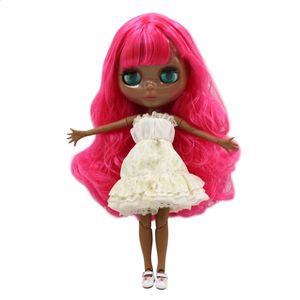 Lodowate DBS Blyth Doll Super czarna ciemna skóra błyszcząca twarz Body głębokie różowe kręcone włosy.NO.BL1290 240305