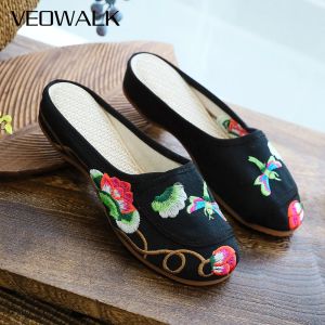 Slippers Veowalk Women Canvas Flat Slippers Flower Embroidered Summer Ladies Slides Shoes Retro Woman Breathable Comfort Slipon Mules