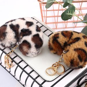 Moda muticolors leopardo padrão de pelúcia fofo formato de coração chaveiros imitar pele de coelho amor chaveiro pingente saco encantos