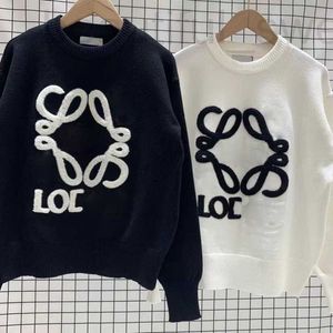 Kadın Sweaters Tasarımcı İşlemeli Kazak Yün Örgü Sweatshirt Loe Yuvarlak Boyun Hoodie En Kalite Uzun Kollu Tişört Kış Sıcak Pullover Ceket Lüks O4WB