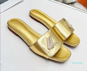 Sandálias de designer plataforma slides sandálias bottoms flip flops chinelos de praia das mulheres chinelos de couro sandálias largas verão sapatos casuais
