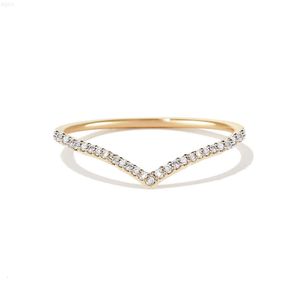 Модное и простое кольцо с бриллиантом из муассанита и паве v-образной формы, тонкое кольцо из серебра 925 пробы с бриллиантом 18 карат для женщин
