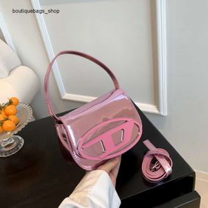 Günstiger Großhandel, begrenzter Ausverkauf, 50 % Rabatt, Handtasche von Dign, neue trendige, vielseitige Unterarmtasche, modische Handtasche, klein, quadratisch