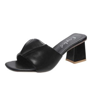 HBP Non-Brand sandalo con tacco largo bianco nero all'ingrosso sandali con tacco spesso economici