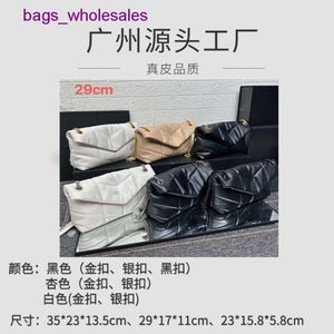 Guangzhou Damentasche, leicht, luxuriös, hochwertig, Skew Straddle Chain, echtes Leder, modische Schulterwolke