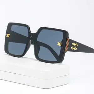 Óculos de sol feminino óculos retro oversized condução designer uv400 gradiente sombra
