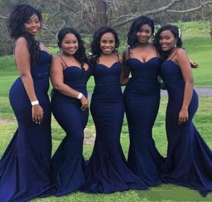 2020 Sexy Azul Marinho Vestidos de Dama de Honra para Festa de Convidados de Casamento Tiras Baratas com Pescoço Querida Plus Size Meninas Negras Africanas Pro9017391