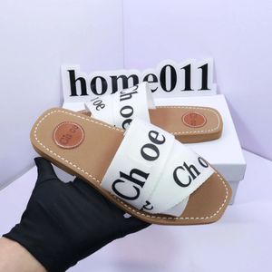 Deisgner di lusso da donna sandali casual Woody Mules Pantofola di marca Slide Sandalo da spiaggia Fahsion Ladies Lettering Tessuto Outdoor Suola in pelle Diapositive Infradito 35-41