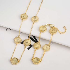 2PC Plant Plum Blossom Zircon Five Leaf Petal Flower Necklace Bracelet Jewelry Set Beimu Women's Temperament Gift