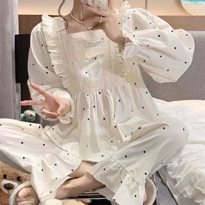 Spets pyjamasuppsättning-2-stycken Sweet Dot Print Sleepwear med full hylsa t-shirt och långa byxor mysiga prinsessor komfort mjuka hemkläder 240309