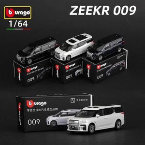 Diecast Model Cars Bbrago 1 64 Zeekr 009 Car Model MPV Die Cast Vehicles Toy