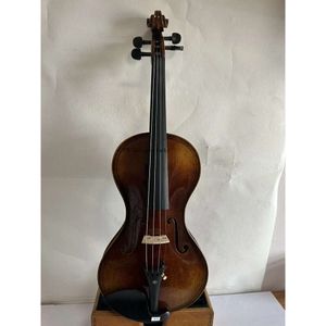 Violino massello con fondo in acero fiammato e top in abete vecchio intagliato a mano K