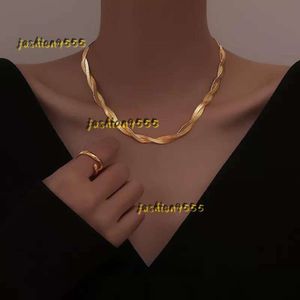 Hänge halsband armband designer smycken flerskiktad geometrisk legering halsband kreativ överdrift enkel halsband orm kedja retro fjäril halsband
