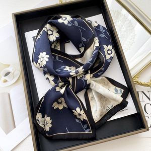 Kinesisk stil blommig dubbelsidig tvåfärgad mullbärsilk dubbelskikt silkesclef Mother Style Long Neckerchief Ribbon Shirt