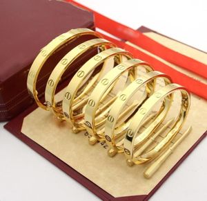 Love Series Gold Bangle Au 750 18 K Never Fade 1821 Size مع Box with Screpldriver الرسمية المتماثلة عالية الجودة هدية العلامة التجارية الفاخرة 1848413