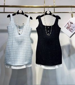 Casual Dresses 2024SS Summer Luxury Fashion Women Högkvalitativ ärmlös Tweed Vest 87% Ullklänning för damer 2 Färg GDNZ 1.30