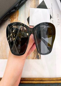 Ladies Butterfly Sunglasses Black Frame Dark Grey Lens 5457 Stones Sun Glasses for Women with Box9296776