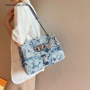 Cheap Wholesale Limited Clearance 50% Discount Handbag Halo Dyed Chain Bag Womens Large Capacity New Summer Versatile Denim Fabric Texture Popular One Shoulder