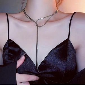 Pendanthalsband 2024 Trend Dragande halsband för kvinna Korea mode lyxig elegans klättben kedja choker smycken arbetsdatum gåva