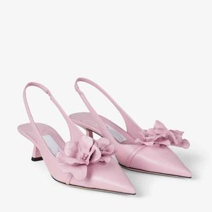 Elegante marca feminina amita flores sandálias sapatos nappa couro apontado dedo do pé pontapé saltos senhora festa de casamento slingback bombas luxo andando EU35-42