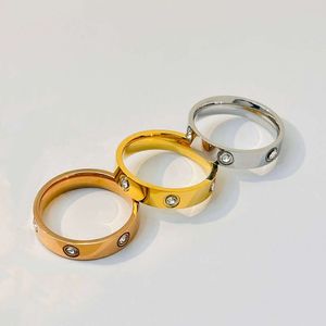 Vidalı Carter Rings Nail Titanyum Çelik Yüzük Kadın Kart Moda Kişilik Modeli Niş Tasarım Solmayan Gıda Halkası Çift Yüzük