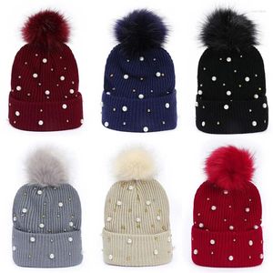 Basker rhinestone pärlor stickad mössa hatt med pompom vinter kvinnor damer varm förtjockad mössa vindtät ridskalle gorros