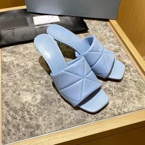 Novo designer sandálias de camurça macia chinelos de salto alto sandálias de espinha de peixe chinelos de logotipo geométrico chinelos casuais de salto alto tamanhos 35-41