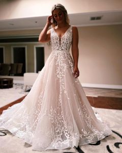 Romântico Casamento de Tulle Dresess Sexy V Neck A Free Apliques Aberto com Buttons Long Bridal Gows Custom Made De Mariage BC18399