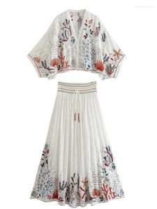 Arbetsklänningar Fitshinling Bohemian Vintage Embroidery Women Matching Sets mode Summer Floral Outfits Crop Top kjoldräkt Kvinnliga kläder