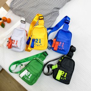 子供の手紙プリントスポーツチェストバックパックファッションボーイズガールシングルショルダーバッグキッズメッセンジャーカジュアルバッグ