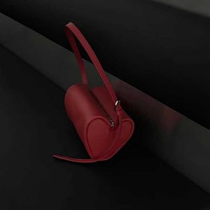 Shoulder Bags a Niche Designer s Instagram Popular Personalized Handheld Single Shoulder Underarm Buckle Heart Shaped Cylindrical Bag Trendy 240318