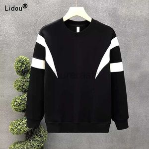 Herrhuvtröjor Sweatshirts Spring and Autumn Fashion Korean Edition Minimalist Runda Neck Casual Loose Overdimasion Black and White Color Block Hoodie 24318