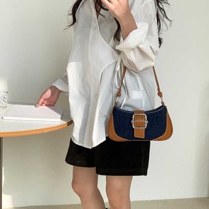 Shoulder Bags Underarm Splicing Method Stick Bag Niche Summer New Contrasting Color Temperament Shoulder Instagram Women s Fashion 240318