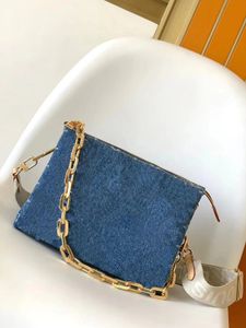 2024 Bolsa de axilas crescente e bolsa crossbody Últimas bolsas de luxo Bolsa de moda feminina Fashions Steamer Classics Bolsas Mulheres Luxurys Marcas Sacos de Compras