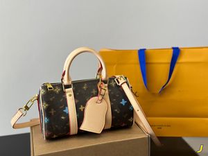 Designerskie torby Kobiety torby na jaskółce kolorowe torebki Keepall 20 25 TOTES Designerskie torby na ramię graffiti luksusowe marka crossbody torby podróżne torby na ramię na ramię