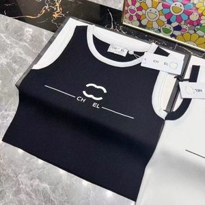 2024 Designer di alta qualità da donna lavorato a maglia con stampa dell'alfabeto ricamo T-shirt da donna senza maniche canotta da donna estate Camis T-shirt canotta top di seta del ghiaccio