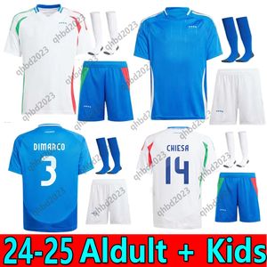 2024 Itálias camisas de futebol conjunto adulto italiano SCAMACCA IMMOBILE CHIESA homens crianças camisas de futebol RASPADORI JORGINHO BARELLA BASTONI VERRATTI seleção italiana