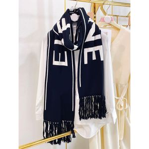 Luxury Cashmere Scarf High Quality Designer Long Scarves Women Letter Jacquard Tassel Black and White Color Classic Autumn and Winter Fashion Versatile Gift D0063