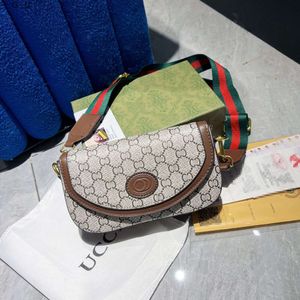 Mağaza Sayaç Satış Moda Çanta Üreticileri Çantada Ücretsiz Posta Satıyor Yeni Stil Kadınlar Moda Küçük Meydan ve Lüks Omuz Crossbody