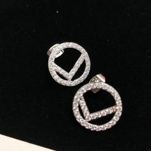 Pearl Sier Womens 2023 Designers Earring s Designer Heart Golden Hoop Letter F Studörhängen smycken 2306274BF